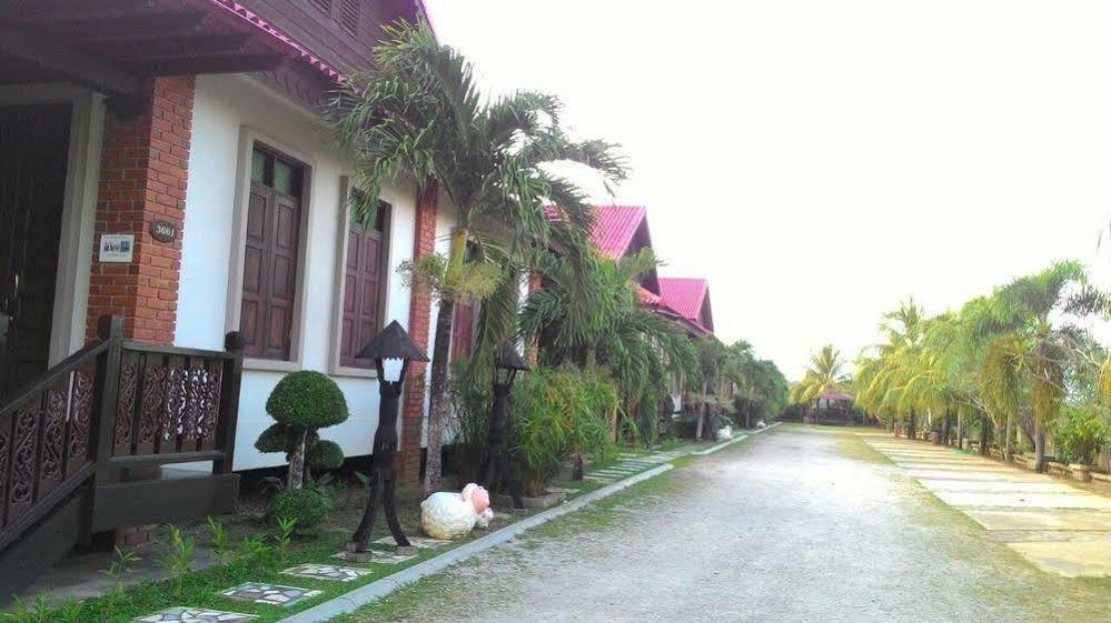 Jasmine Villa Pantai Cenang  Ngoại thất bức ảnh